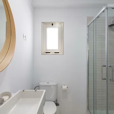Calle La Naval Apartment *